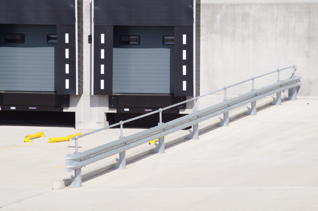 armco type crash barrier supplier